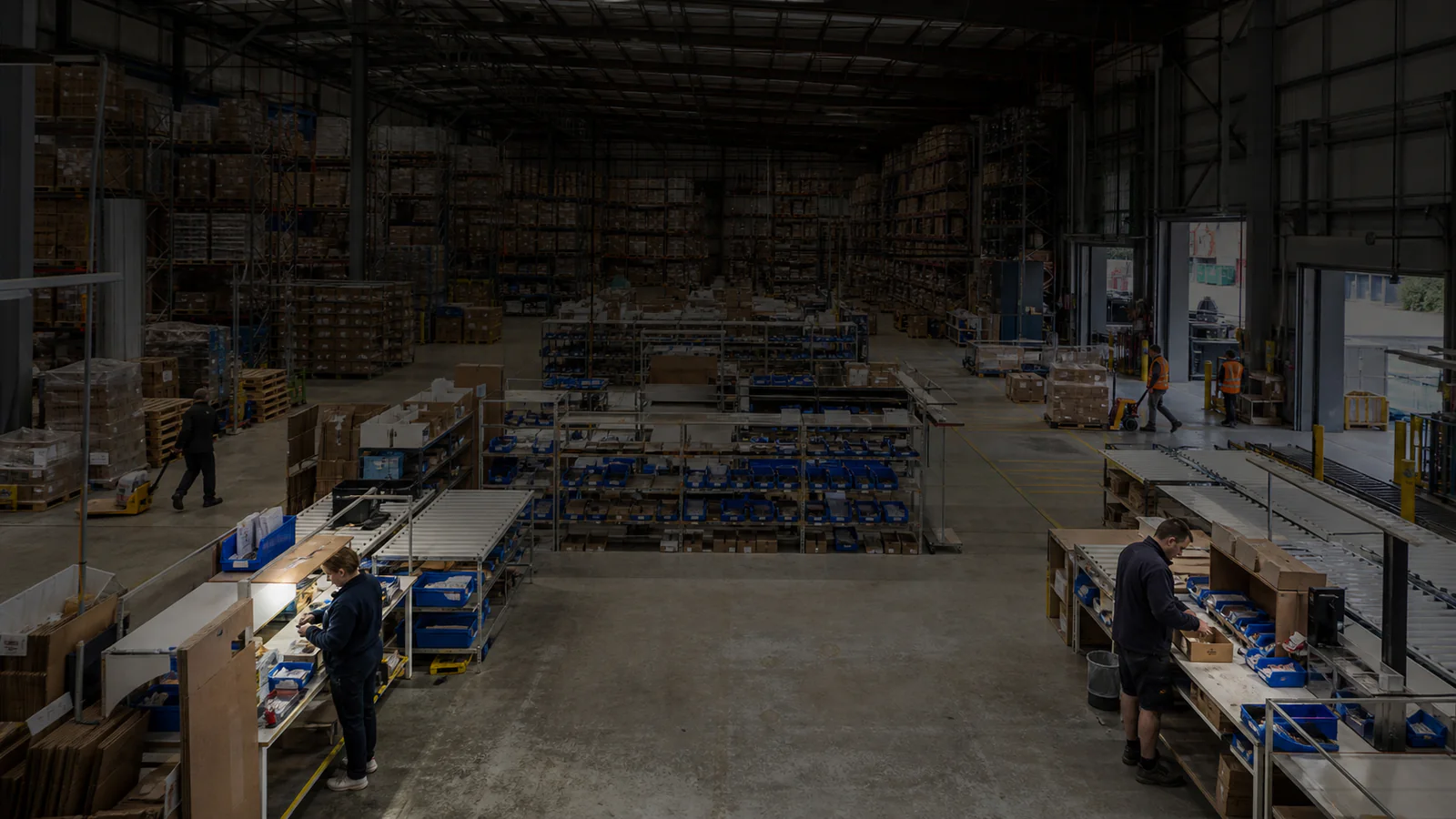 Wide view across the PickPackFlow fulfilment centre floor